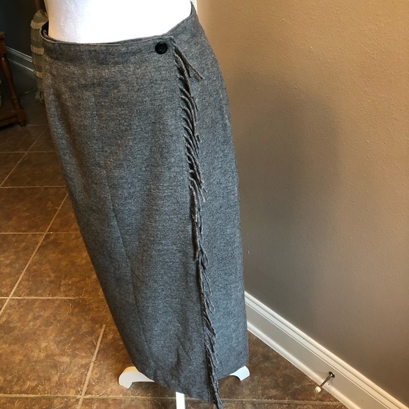 Vintage Lizwear Wool Blend Pewter Gray Wrap Skirt Size 8 - Picture 3 of 11